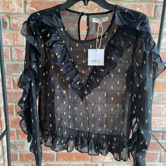 Free Generation LA Sheer top with Gold Detail - Picture 3 of 6